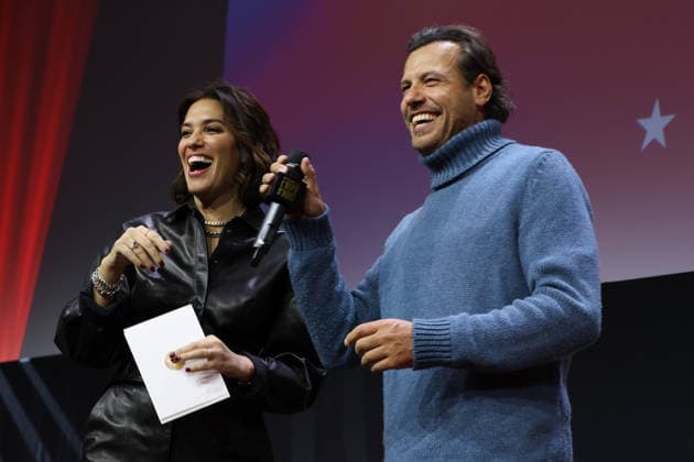 29eme Festival International du Film de Comedie de lAlpe dHuez 2026 International Alpe d Huez Comedy Film Festival Laurie Cholewa et Laurent Lafitte 452458 2026 01 23 Alpe d Huez France  Copyright: xIsabellexVautierx xStarfacex STAR_452458_111