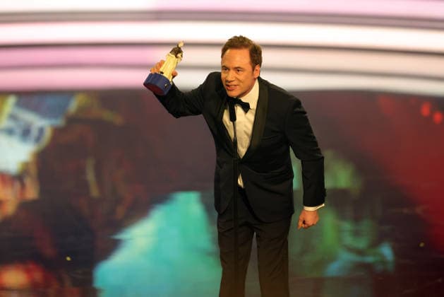 Bavarian Film Award 2025 Michael Bully Herbig with his Pierrot in his hand during his acceptance speech for his award for the most successful film Das Kanu des Manitu Presentation of the 47 Bavarian Film Award on 23 01 2026 at the Prinzregententheater in Munich Bavaria, Germany The Bavarian Film Award has