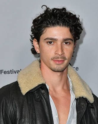 The Moment Premiere at Sundance Film Festival in Park City, USA - 23 Jan 2026 Isaac Powell attends the The Moment Premiere during the 2026 Sundance Film Festival at Eccles Center Theater. Park City United States Copyright: xImagexSpacex xSOPAxImagesx SFF26_2_Moment_006