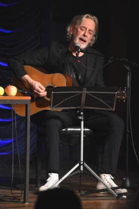 Michael Halberstadt musician Munich 23 01 2026 Lach und Schiessgesellschaft, Fat Cat, former Gasteig, Marie Theres Relin presents her book Yes, We Schell about her mother Maria Schell, occasion of the 100th birthday of Maria Schell actress photo Munich