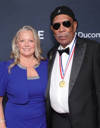 23rd Annual Living Legends of Aviation Awards at the The Beverly Hilton Featuring: Linda Keena, Morgan Freeman Where: Los Angeles, California, United States When: 23 Jan 2026 Credit: Faye s Vision Cover Images EDITORIAL USE ONLY. NOT FOR USE BY NEWSPAPERS BASED IN THE UK. Copyright: xx coverimg55407633