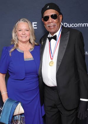 23rd Annual Living Legends of Aviation Awards at the The Beverly Hilton Featuring: Linda Keena, Morgan Freeman Where: Los Angeles, California, United States When: 23 Jan 2026 Credit: Faye s Vision Cover Images EDITORIAL USE ONLY. NOT FOR USE BY NEWSPAPERS BASED IN THE UK. Copyright: xx coverimg55407634