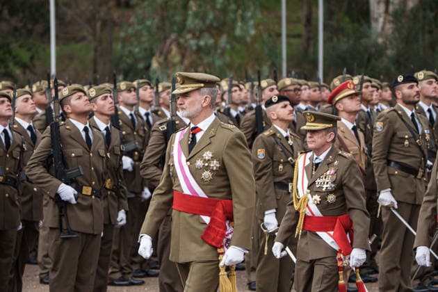 The King presides over the swearing in of the flag of the military troops of the Spanish Army in Cáceres King Felipe VI attends the oath before the flag of the military troops of the Spanish Army, at the Centro de Formación de Tropa Cefot nº 1, Santa Ana barracks, on January 24, 2026, in Cáceres, Extremadura Spain The Troop Training Center No. 1 CEFOT 1 is a military training center of the Spanish Army located in the vicinity of the Spanish city of Cáceres It is one of the two Troop Training Centers soldier, corporal and lance corporal in Spain along with the Troop Training Center No. 2, located in San Fernando Cadiz 24 JANUARY 2026 LAND ARMY FLAG SWEARING Caceres, Extremadura Caceres, Extremadura Spain  Copyright: xJavierxCintasx 7241078