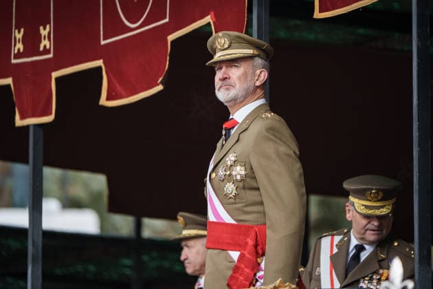 The King presides over the swearing in of the flag of the military troops of the Spanish Army in Cáceres King Felipe VI attends the oath before the flag of the military troops of the Spanish Army, at the Centro de Formación de Tropa Cefot nº 1, Santa Ana barracks, on January 24, 2026, in Cáceres, Extremadura Spain The Troop Training Center No. 1 CEFOT 1 is a military training center of the Spanish Army located in the vicinity of the Spanish city of Cáceres It is one of the two Troop Training Centers soldier, corporal and lance corporal in Spain along with the Troop Training Center No. 2, located in San Fernando Cadiz 24 JANUARY 2026 LAND ARMY FLAG SWEARING Caceres, Extremadura Caceres, Extremadura Spain  Copyright: xJavierxCintasx 7241088