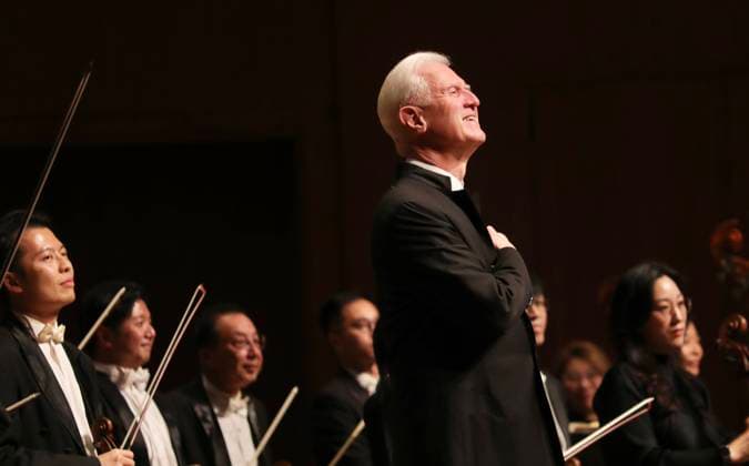 January 24, 2026, Hong Kong, China: German Conductor and Music Director of HONG KONG SINFONIETTA respond to the cheering audience at the City Hall Concert Hall after the performance of Sergei Rachmaninov Symphony No.2 in E Minor, Op27.Jan-24,2026Hong Kong.ZUMA Hong Kong China - ZUMAl137 20260124_fap_l137_005 Copyright: xLiauxChung-renx