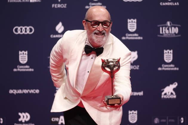 Photocall of award winners at the Feroz Awards 2026 Actor Javier Cámara poses with the Award for Best Actor in a Leading Role in a Series for Jakarta on the red carpet of the award winners at the Feroz Awards 2026, at the Pazo da Cultura, on January 24, 2026, in Pontevedra, Galicia Spain The Feroz Awards are presented annually by the Asociación de Informadores Cinematográficos de Espana since 2014, with the aim of highlighting the best of the years audiovisual production, both in film and television 24 JANUARY 2026 Pontevedra Galicia Pontevedra Galicia Galicia Espana  Copyright: xEduardoxParrax 7242407