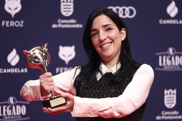 Photocall of award winners at the Feroz Awards 2026 Director and screenwriter Alauda Ruiz de Azúa poses with the Feroz DAMA Award for best screenplay of a film for Los domingos on the red carpet of the award winners at the Feroz Awards 2026, at the Pazo da Cultura, on January 24, 2026, in Pontevedra, Galicia Spain The Feroz Awards are presented annually by the Asociación de Informadores Cinematográficos de Espana since 2014, with the aim of highlighting the best of the years audiovisual production, both in film and television 24 JANUARY 2026 Pontevedra Galicia Pontevedra Galicia Galicia Spain.  Copyright: xEduardoxParrax 7242482