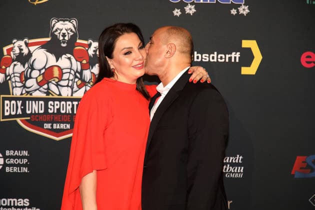 Presentation of the Honorary Award of the Berlin Press Ball for Press and Freedom of Expression Berlin, 24 01 2026 Arthur Abraham with his wife Lusya Hovhannisyan at the presentation of the Honorary Award of the Berlin Press Ball for Press and Freedom of Expression at the Hotel JW Marriott in Berlin Berlin Copyright: xMatthiasxGränzdörferx