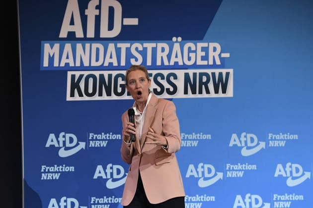 AfD-Mandatsträgerkongress NRW am 24.01.2026 in der Grand Eventhalle in Mülheim an der Ruhr Dr. Alice Weidel ( Bundessprecherin und Kanzlerkandidatin AfD ) *** AfD Mandatsträgerkongress NRW on 24 01 2026 in the Grand Eventhalle in Mülheim an der Ruhr Dr Alice Weidel Federal Spokeswoman and Chancellor Candidate AfD xRx