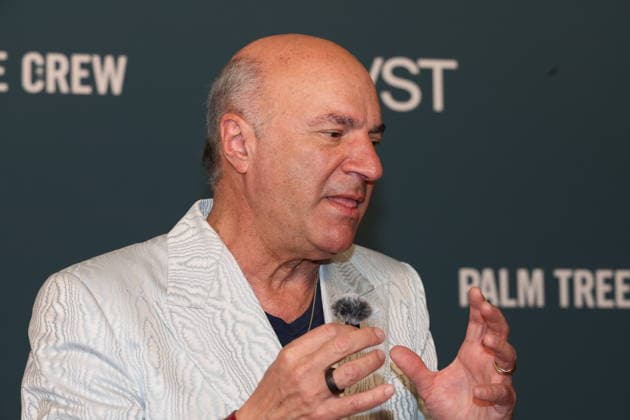 HALLANDALE, FLORIDA - JANUARY 24: Kevin O Leary and Linda O Leary attends the Pegasus World Cup at Gulfstream Park on January 24, 2026 in Hallandale, Florida. ..People: Kevin O Leary and Linda O Leary. Hallandale United States Of America - ZUMAs214 20260124_aba_s214_006 Copyright: xSMGx