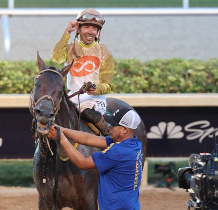 HALLANDALE BEACH, FL - JANUARY 24: Skippylongstocking (5) with jockey Tyler Gaffalione takes the lead against White Albarrio (11) with jockey Irad Ortiz, Jr. during the Pegasus World Cup Invitational horse race on January 24, 2026, at Gulfstream Park in Hallandale Beach, Florida People: Skippylongstocking, Tyler Gaffalione . Copyright: xhoo-me.com MediaPunchx