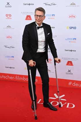 Markus BLUME CSU,Bavarian Minister of State for Science and Art at Kruecken, single picture,cropped, full body shot,whole figure 50 German Film Ball, Red Carpet, on 24 01 2026 at H o t e l B a y e r i s c h e r H o f, M u e n c h e n