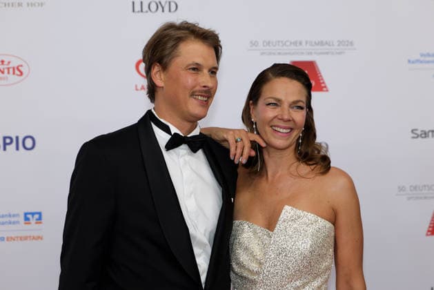 German Film Ball 2026 Jessica Schwarz German actress with husband Louis Freytag Beckmann on the red carpet 50 German Film Ball 2026 on 24 01 2026 at Hotel Bayerischer Hof in Munich Bavaria, Germany