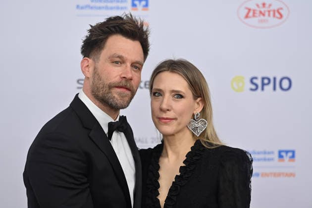 Ken DUKEN Actor with wife Marisa Leonie Bach Actress 50 German Film Ball, Red Carpet, on 24 01 2026 at the H o t e l B a y e r i s h o f, M u e n c h e n