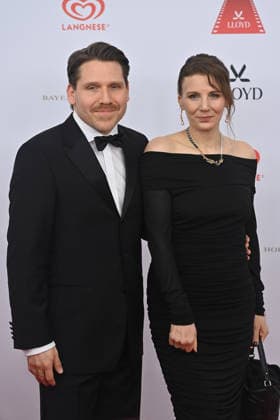 Hanno Koffler actor , with wife Mia Maariel Meyer actress 50 German Film Ball, Red Carpet, on 24 01 2026 at the H o t e l B a y e r i s c h e r H o f, M u e n c h e n
