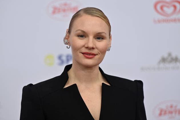 Rosalie Thomass actress, single picture, cropped single motif, portrait, portrait, portrait 50 German Film Ball, Red Carpet, Red Carpet, on 24 01 2026 at the H o t e l B a y e r i s c h e r H o f, M u e n c h e n