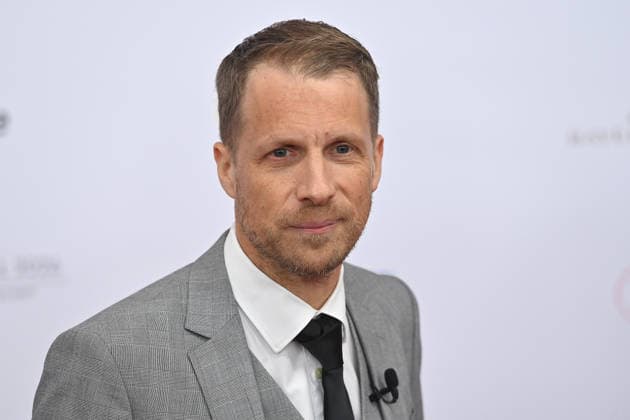 Oliver POCHER Presenter,Coemdian , single picture,cropped single motif,portrait,portrait,portrait 50 German Film Ball, Red Carpet, Red Carpet, on 24 01 2026 at the H o t e l B a y e r i s c h e r H o f, M u e n c h e n