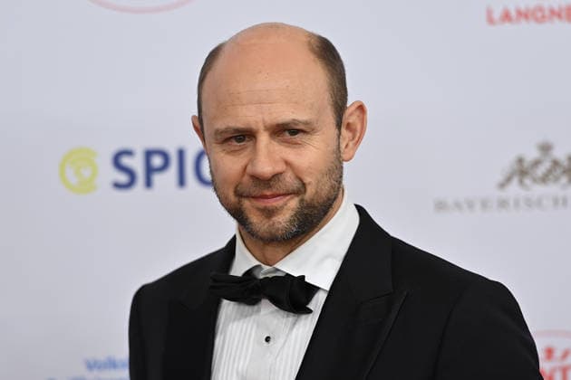 Moritz Fuehrmann actor, single picture, cropped single motif, portrait, portrait 50 German Film Ball, Red Carpet, Red Carpet, on 24 01 2026 at the H o t e l B a y e r i s c h e r H o f, M u e n c h e n