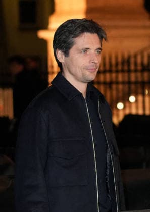 Raphaël Personnaz Arrivals at the Hermès show at the Palais Brogniart Paris Fashion Week Prêt à Porter Homme Automne Hiver 2026 2027 Arrivals at the Hermès Collection Homme Prêt à Porter Automne Hiver 2026 2027 show during Paris Fashion Week PFW at the Palais Brogniart on January 24, 2026 Anne Sophie Guebet Bestimage Arrivals at the Hermès Mens Ready to Wear Autumn Winter 2026 2027 Collection show during Paris Fashion Week PFW at the Palais Brogniart on January 24, 2026 Paris France  Copyright: xAnne-SophiexGuebeyx xBestimagexAnne-SophiexGuebeyx xBestimagex