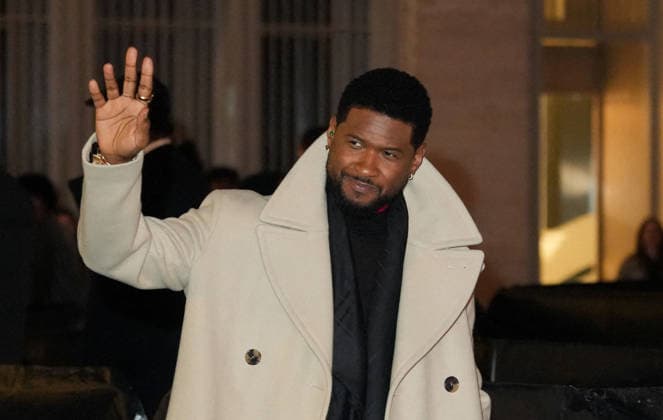 Usher Arrivals at the Hermès show at the Palais Brogniart Paris Fashion Week Prêt à Porter Homme Automne Hiver 2026 2027 Arrivals at the Hermès Collection Homme Prêt à Porter Automne Hiver 2026 2027 show during Paris Fashion Week PFW at the Palais Brogniart on January 24, 2026 Anne Sophie Guebet Bestimage Arrivals at the Hermès Mens Ready to Wear Autumn Winter 2026 2027 Collection show during Paris Fashion Week PFW at the Palais Brogniart on January 24, 2026 Paris France  Copyright: xAnne-SophiexGuebeyx xBestimagexAnne-SophiexGuebeyx xBestimagex