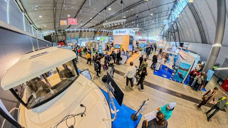 The weekend at CMT Stuttgart A birds eye view of the trade fair In the picture The hall for shipping 25 01 2026 From above, the colorful hustle and bustle of the trade fair unfolds - clear lines, full halls and the whole variety of travel, caravanning and leisure in one view Photo KS Images de Karsten Schmalz Landesmesse,Stuttgart, 0 00000° N ,