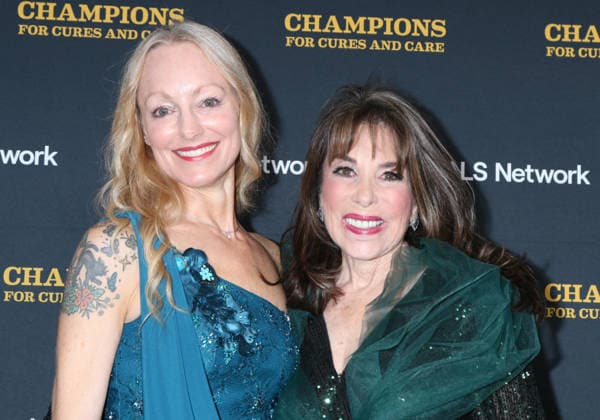 January 25, 2026, Pasadena, California, USA: LOS ANGELES - JAN 24: Sheri Strahl, Kate Linder at the ALS Network Gala at the Convention Center Ballroom on January 24, 2026 in Pasadena, CA Pasadena USA - ZUMAb170 20260125_aap_b170_022 Copyright: xKayxBlakex