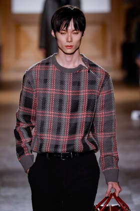 Hermès Mens Ready to Wear Autumn Winter 2026 2027 Collection fashion show during Paris Fashion Week PFW at Palais Brongniart on January 24, 2026 Hermès Mens Ready to Wear Autumn Winter 2026 2027 Collection fashion show during Paris Fashion Week PFW at Palais Brongniart on January 24, 2026 Paris France  Copyright: xAgencex xBestimagexAgencex xBestimagex
