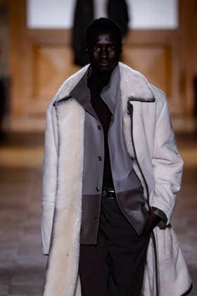 Hermès Mens Ready to Wear Autumn Winter 2026 2027 Collection fashion show during Paris Fashion Week PFW at Palais Brongniart on January 24, 2026 Hermès Mens Ready to Wear Autumn Winter 2026 2027 Collection fashion show during Paris Fashion Week PFW at Palais Brongniart on January 24, 2026 Paris France  Copyright: xAgencex xBestimagexAgencex xBestimagex