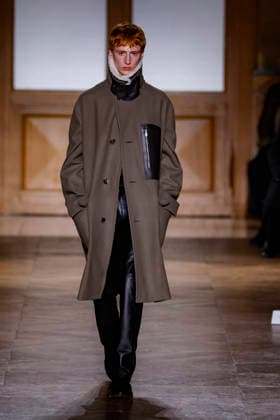 Hermès Mens Ready to Wear Autumn Winter 2026 2027 Collection fashion show during Paris Fashion Week PFW at Palais Brongniart on January 24, 2026 Hermès Mens Ready to Wear Autumn Winter 2026 2027 Collection fashion show during Paris Fashion Week PFW at Palais Brongniart on January 24, 2026 Paris France  Copyright: xAgencex xBestimagexAgencex xBestimagex
