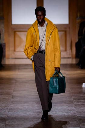 Hermès Mens Ready to Wear Autumn Winter 2026 2027 Collection fashion show during Paris Fashion Week PFW at Palais Brongniart on January 24, 2026 Hermès Mens Ready to Wear Autumn Winter 2026 2027 Collection fashion show during Paris Fashion Week PFW at Palais Brongniart on January 24, 2026 Paris France  Copyright: xAgencex xBestimagexAgencex xBestimagex