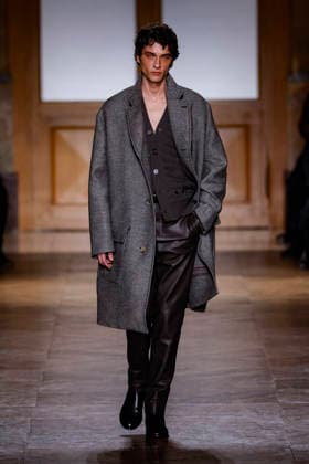 Hermès Mens Ready to Wear Autumn Winter 2026 2027 Collection fashion show during Paris Fashion Week PFW at Palais Brongniart on January 24, 2026 Hermès Mens Ready to Wear Autumn Winter 2026 2027 Collection fashion show during Paris Fashion Week PFW at Palais Brongniart on January 24, 2026 Paris France  Copyright: xAgencex xBestimagexAgencex xBestimagex