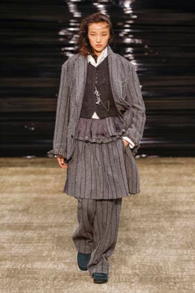 Kolor Mens Ready to Wear Autumn Winter 2026 2027 Collection fashion show during Paris Fashion Week PFW on January 24, 2026 Kolor Mens Ready to Wear Autumn Winter 2026 2027 Collection fashion show during Paris Fashion Week PFW on January 24, 2026 Paris France  Copyright: xAgencex xBestimagexAgencex xBestimagex