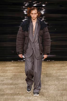 Kolor Mens Ready to Wear Autumn Winter 2026 2027 Collection fashion show during Paris Fashion Week PFW on January 24, 2026 Kolor Mens Ready to Wear Autumn Winter 2026 2027 Collection fashion show during Paris Fashion Week PFW on January 24, 2026 Paris France  Copyright: xAgencex xBestimagexAgencex xBestimagex