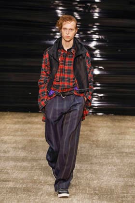Kolor Mens Ready to Wear Autumn Winter 2026 2027 Collection fashion show during Paris Fashion Week PFW on January 24, 2026 Kolor Mens Ready to Wear Autumn Winter 2026 2027 Collection fashion show during Paris Fashion Week PFW on January 24, 2026 Paris France  Copyright: xAgencex xBestimagexAgencex xBestimagex