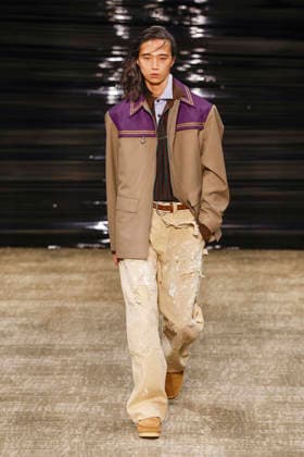 Kolor Mens Ready to Wear Autumn Winter 2026 2027 Collection fashion show during Paris Fashion Week PFW on January 24, 2026 Kolor Mens Ready to Wear Autumn Winter 2026 2027 Collection fashion show during Paris Fashion Week PFW on January 24, 2026 Paris France  Copyright: xAgencex xBestimagexAgencex xBestimagex