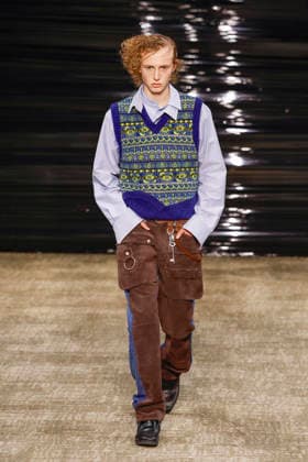 Kolor Mens Ready to Wear Autumn Winter 2026 2027 Collection fashion show during Paris Fashion Week PFW on January 24, 2026 Kolor Mens Ready to Wear Autumn Winter 2026 2027 Collection fashion show during Paris Fashion Week PFW on January 24, 2026 Paris France  Copyright: xAgencex xBestimagexAgencex xBestimagex