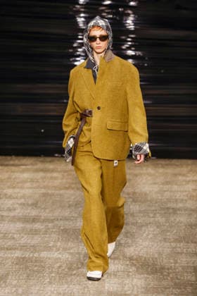 Kolor Mens Ready to Wear Autumn Winter 2026 2027 Collection fashion show during Paris Fashion Week PFW on January 24, 2026 Kolor Mens Ready to Wear Autumn Winter 2026 2027 Collection fashion show during Paris Fashion Week PFW on January 24, 2026 Paris France  Copyright: xAgencex xBestimagexAgencex xBestimagex