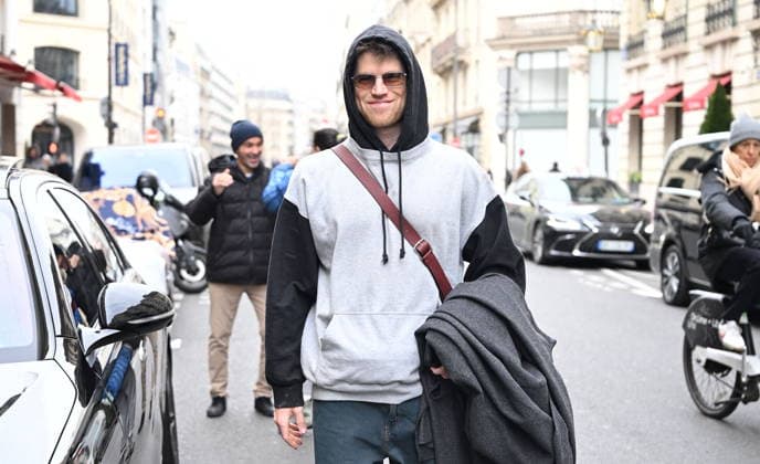 Semi exclusive Miguel Bernardeau from the Netflix series Elite leaves the Ritz Hotel during Paris Fashion Week PFW on January 25, 2026 Pierre Perusseau Bestimage Semi exclusive Miguel Bernardeau from the Netflix series Elite leaves the Ritz Hotel during Paris Fashion Week PFW on January 25, 2026 Paris France  Copyright: xPierrexPerusseaux xBestimagexPierrexPerusseaux xBestimagex