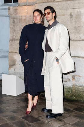 Natasha Andrews, Pierre Niney - Photo Call du Défilé de mode Jacquemus Collection Hommes Automne Hiver Printemps Été dans le cadre de la Fashion Week de Paris, France, le 25 janvier 2026 Olivier Borde Bestimage Photocall of the Jacquemus Show, Menswear Fall Win Collection as part of Paris Fashion Week, France, January, 2026 Olivier Borde Bestimage Paris France  Copyright: xOLIVIERxBORDEx xBESTIMAGExOLIVIERxBORDEx xBESTIMAGEx