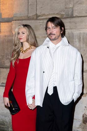 Tamsin Egerton, Josh Hartnett - Photo Call du Défilé de mode Jacquemus Collection Hommes Automne Hiver Printemps Été dans le cadre de la Fashion Week de Paris, France, le 25 janvier 2026 Olivier Borde Bestimage Photocall of the Jacquemus Show, Menswear Fall Win Collection as part of Paris Fashion Week, France, January, 2026 Olivier Borde Bestimage Paris France  Copyright: xOLIVIERxBORDEx xBESTIMAGExOLIVIERxBORDEx xBESTIMAGEx