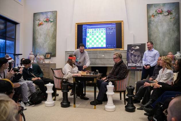 January 25, 2026, Park City, Utah, USA: Sundance Film Festival 2026: Hungarian Chess Grandmaster JUDIT POLGoÂR faces ALEC BALDWIN in a chess match, to promote the new Netflix documentary, Queen of Chess Park City USA - ZUMAi207 20260125_zsp_i207_151 Copyright: xAbramxImanx