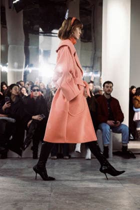 Poppy Miles Paris Fashion Week HC AW26 Patou 452491 2026 01 25 France  Copyright: xJean-BaptistexSoulliatx xStarfacex STAR_452491_032