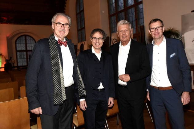 Professor Dr med Markus M Lerch Medical Director of the LMU Munich Professor Christian Hagl, Director of the Clinic for Heart Surgery at the LMU Clinic Dieter Reiter Lord Mayor Prof Dr med Berend Feddersen LMU Munich Munich 25 01 2025 Heart for Heart Reception of the City of Munich in the Old Town Hall for people after heart transplantation invites the