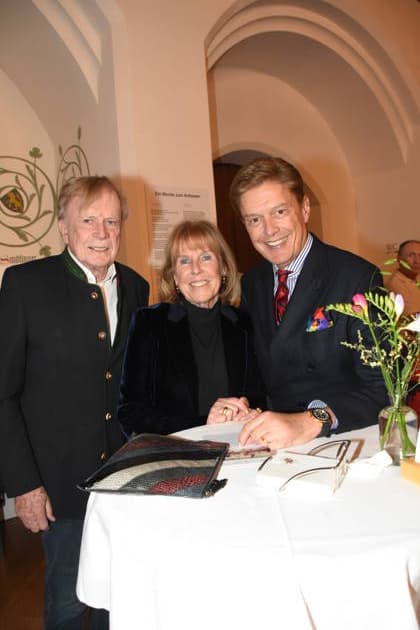 Prof Dr med Bruno Elke Reichart Heart surgeon Prof Dr med Bruno Meiser LMU Head of the Transplant Center Munich Munich 25 01 2025 Heart for Heart Reception of the City of Munich in the Old Town Hall for people after heart transplantation invites the LMU Klinikum Foto Muenchen