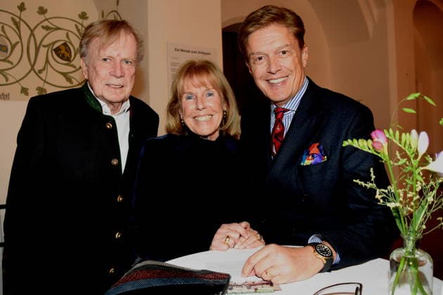 Prof Dr med Bruno Elke Reichart Heart surgeon Prof Dr med Bruno Meiser LMU Head of the Transplant Center Munich Munich 25 01 2025 Heart for Heart Reception of the City of Munich in the Old Town Hall for people after heart transplantation invites the LMU Klinikum Foto Muenchen