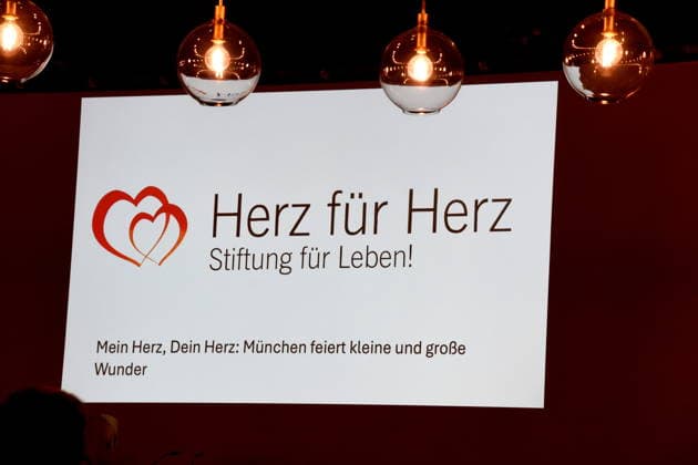 Topic Symbol Poster Munich 25 01 2025 Heart for Heart Reception of the City of Munich in the Old Town Hall for people after heart transplantation invites the LMU Klinikum Foto Muenchen