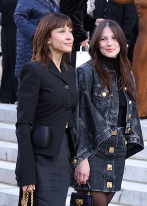 Sophie Marceau and daughter Juliette Lemley at Schiaparelli Haute Couture Spring Summer 2026 Collection fashion show, during Paris Fashion Week January 26th 2026 Denis Guignebourg Bestimage Celebrities at Schiaparelli Haute Couture Spring Summer 2026 Collection fashion show, during Paris Fashion Week January 26th 2026 Paris France  Copyright: xDenisxGuignebourgx xBestimagexDenisxGuignebourgx xBestimagex