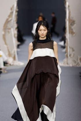 Défilé Sacai Collection Homme Prêt à Porter Automne Hiver 2026 2027 lors de la Fashion Week de Paris, le 25 janvier 2026 Sacai Fashion Show Men Ready to Wear Fall Winter 2026 2027 Collection , during Paris Fashion Week on january 25th 2026 Paris France  Copyright: xAgencex xBestimagexAgencex xBestimagex