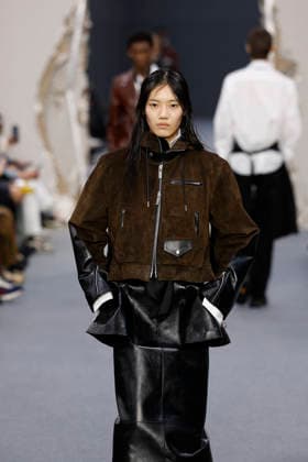 Défilé Sacai Collection Homme Prêt à Porter Automne Hiver 2026 2027 lors de la Fashion Week de Paris, le 25 janvier 2026 Sacai Fashion Show Men Ready to Wear Fall Winter 2026 2027 Collection , during Paris Fashion Week on january 25th 2026 Paris France  Copyright: xAgencex xBestimagexAgencex xBestimagex
