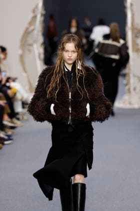 Défilé Sacai Collection Homme Prêt à Porter Automne Hiver 2026 2027 lors de la Fashion Week de Paris, le 25 janvier 2026 Sacai Fashion Show Men Ready to Wear Fall Winter 2026 2027 Collection , during Paris Fashion Week on january 25th 2026 Paris France  Copyright: xAgencex xBestimagexAgencex xBestimagex